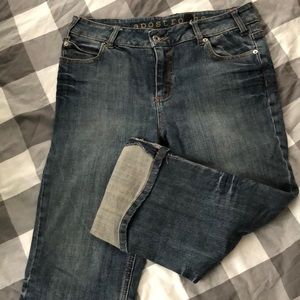 Apostrophe Ladies Capri Jeans
